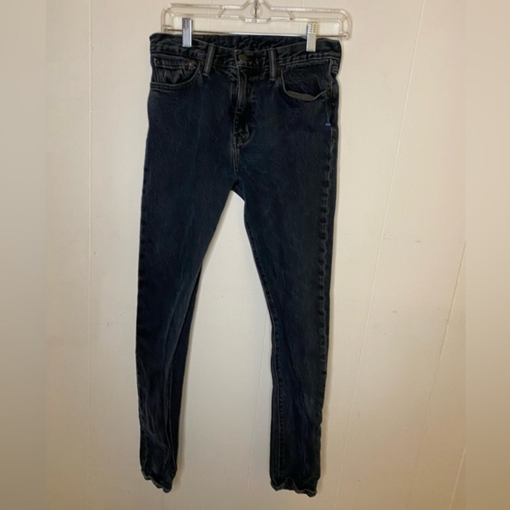Dark Wash Levi’s W 29 L 32